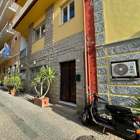 Back To The Past Apartment Olbia Exterior photo